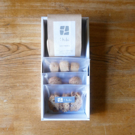 焼き菓子とコーヒー豆のおやつボックスのイメージ